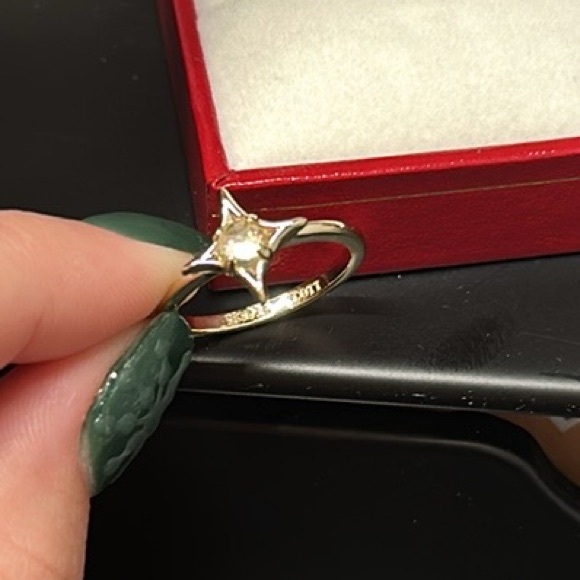 Kendra Scott ring - Picture 2 of 3